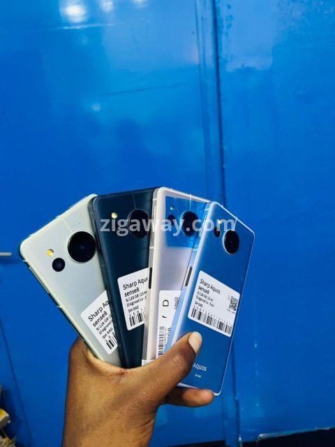 Sharp Aquos sense 7